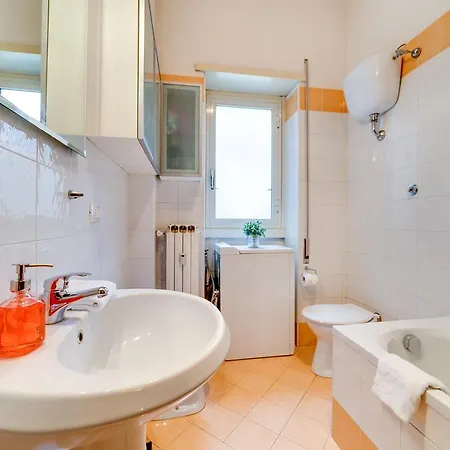 Your Lovely 5 Guests Apartment *